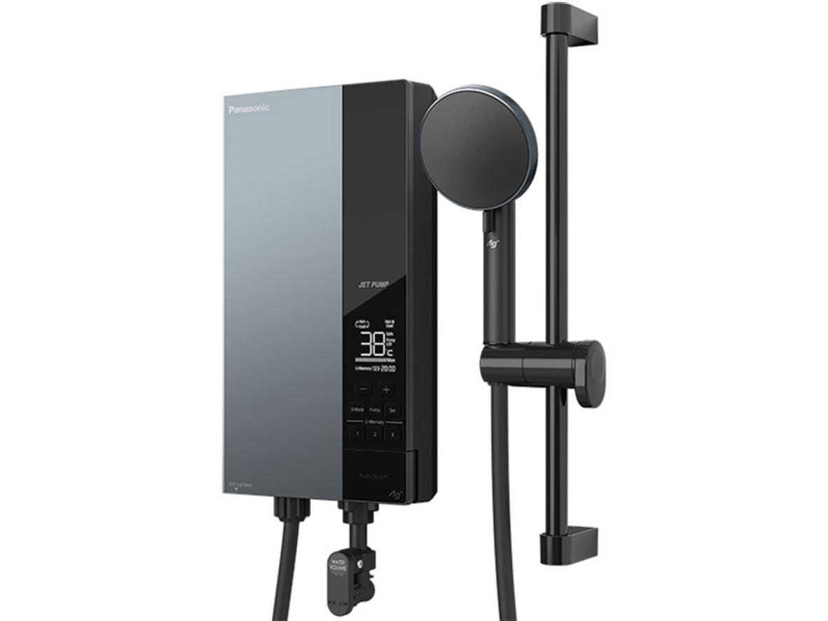 Thiết kế nhỏ gọn, màn hình LCD và bơm trợ lực giúp DH-4UDP1VZ dễ dùng trong không gian tắm đô thị.