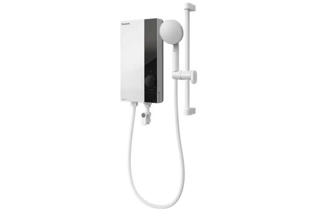 Panasonic DH-4UP1VW nổi bật với bơm trợ lực, làm nóng nhanh và thiết kế gọn cho phòng tắm gia đình.