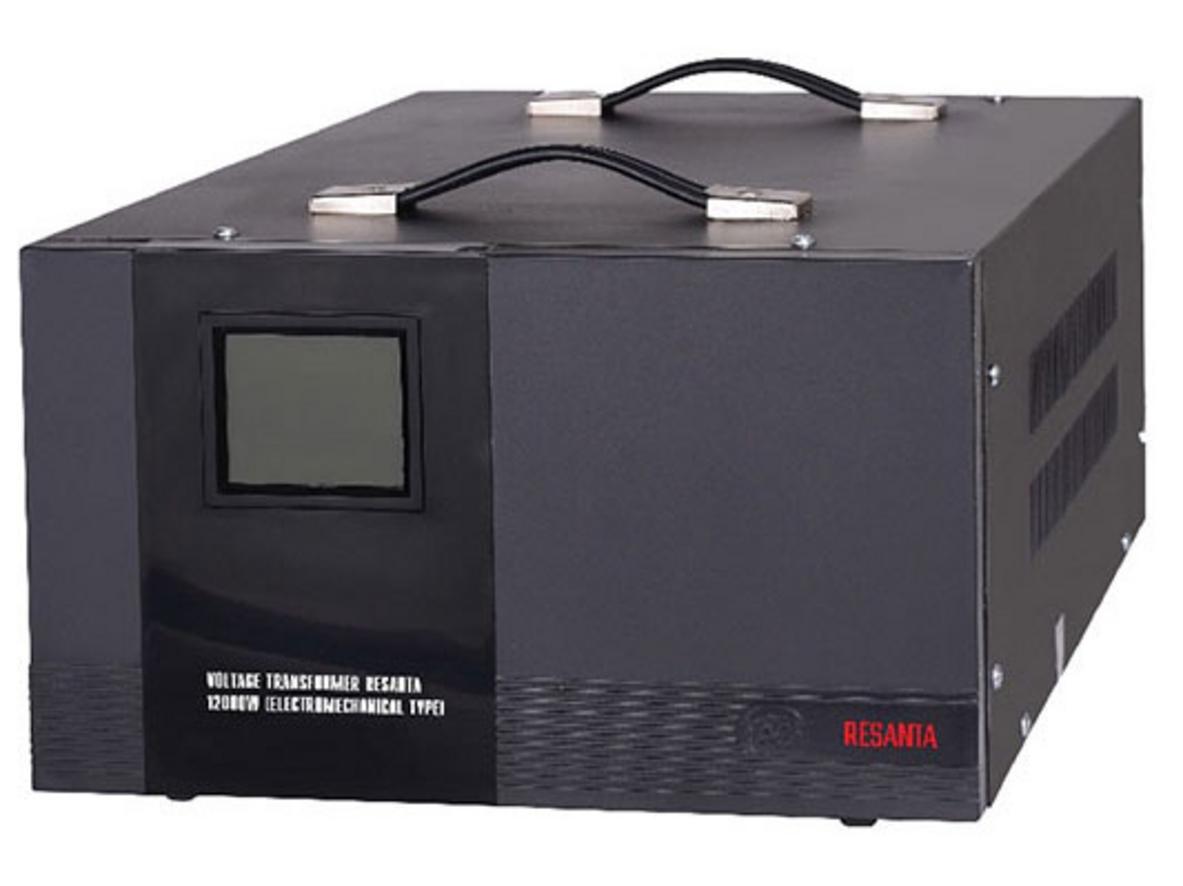 Máy ổn áp Resanta 63/1/22 (loại điện cơ, 12.000W)