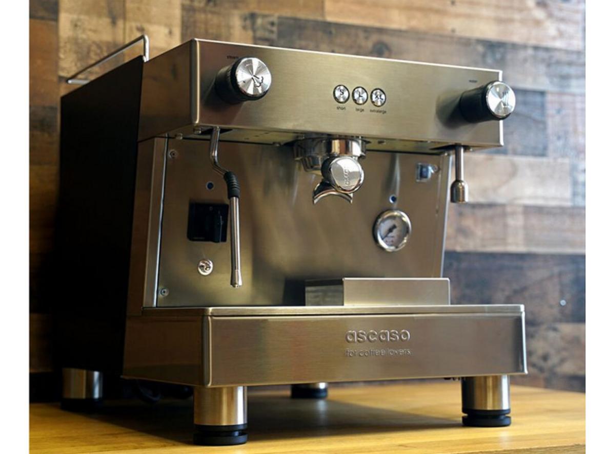 Cấu hình nhỏ gọn nhưng đủ lực cho espresso và cappuccino ổn định.