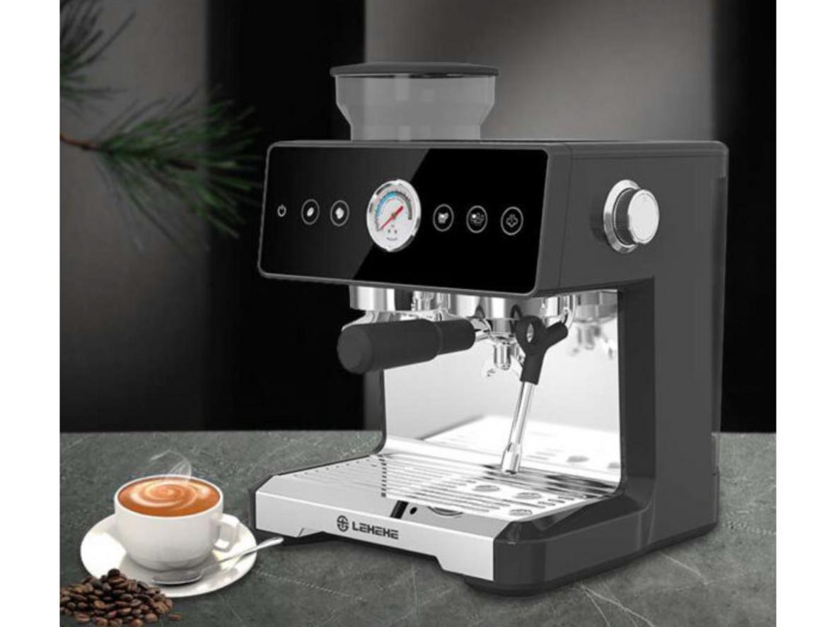 Lehehe 7100 tích hợp xay và pha, tối ưu cho quầy nhỏ cần tốc độ và sự ổn định.