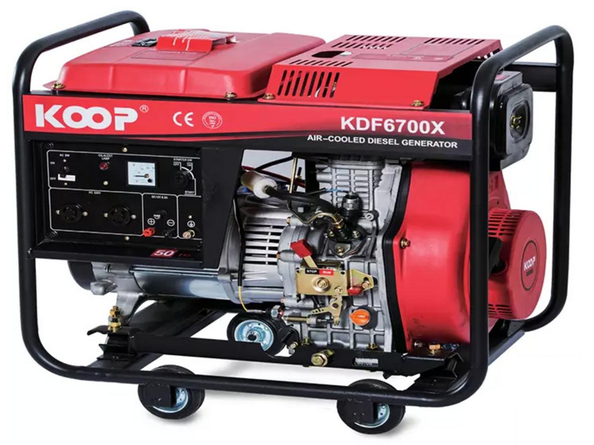 Máy phát điện chạy dầu 4.5 KVA Koop KDF6700X cho nhu cầu dự phòng điện gia đình và cửa hàng nhỏ.