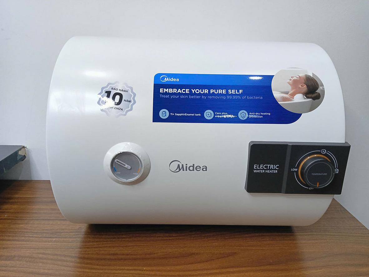 ELCB chống giật và IPX4 tăng mức an toàn khi sử dụng.