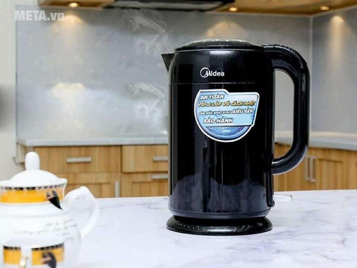 Ruột bình inox SUS 304 hỗ trợ độ bền và vệ sinh trong quá trình sử dụng.