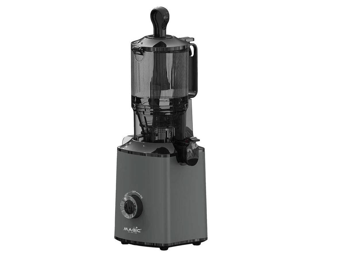 Miệng 10.8cm giúp nạp nguyên liệu nhanh, tiện hơn.