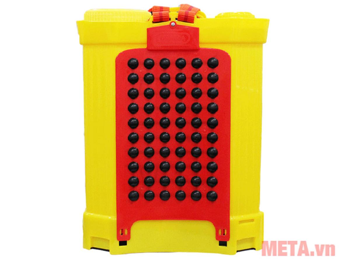 Ắc quy 12V/12Ah giúp máy vận hành ổn định và tiện thao tác hơn.