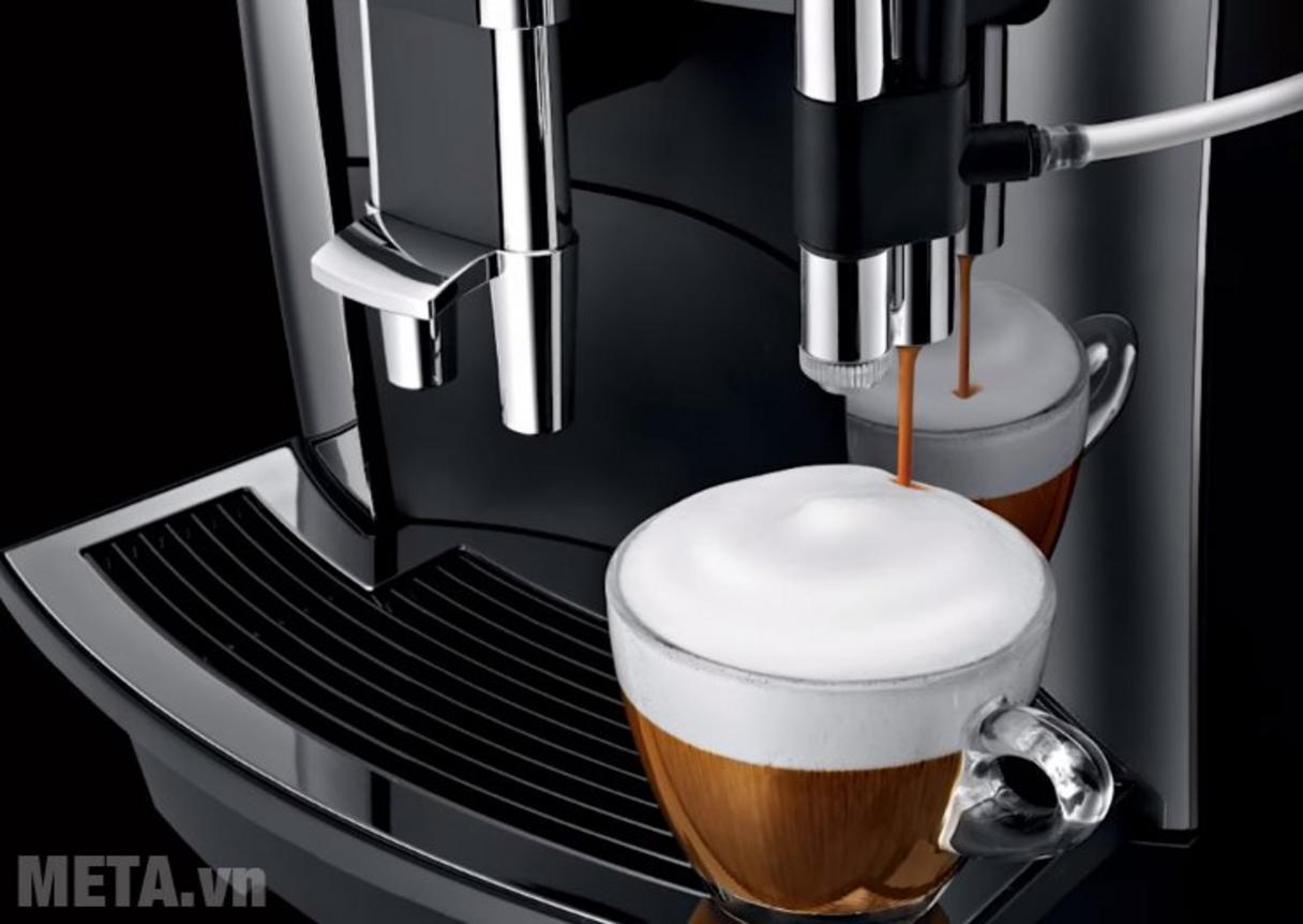 P.E.P. và Aroma G3 giúp Jura WE8 cho ly espresso đậm vị, ổn định.