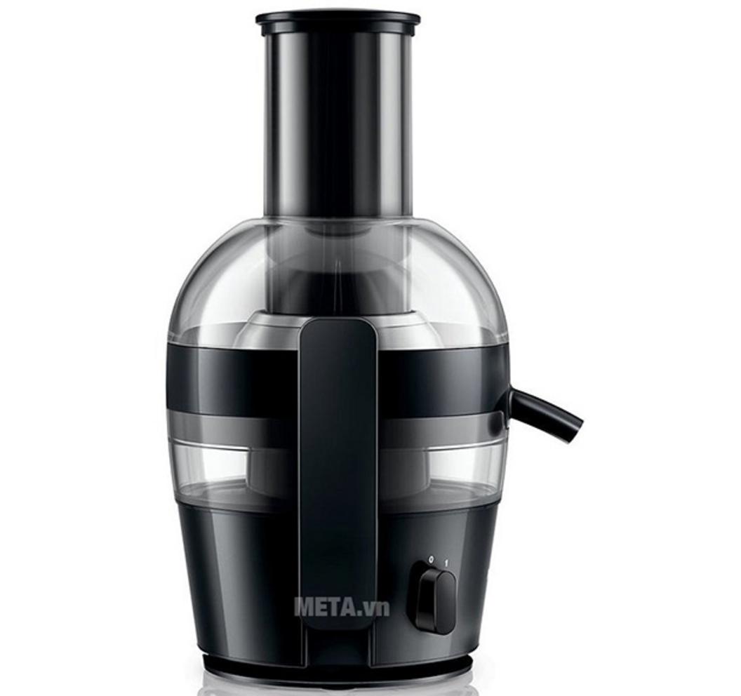 Công suất 700W và ống nạp XL 75mm giúp ép nhanh, tiện hơn.