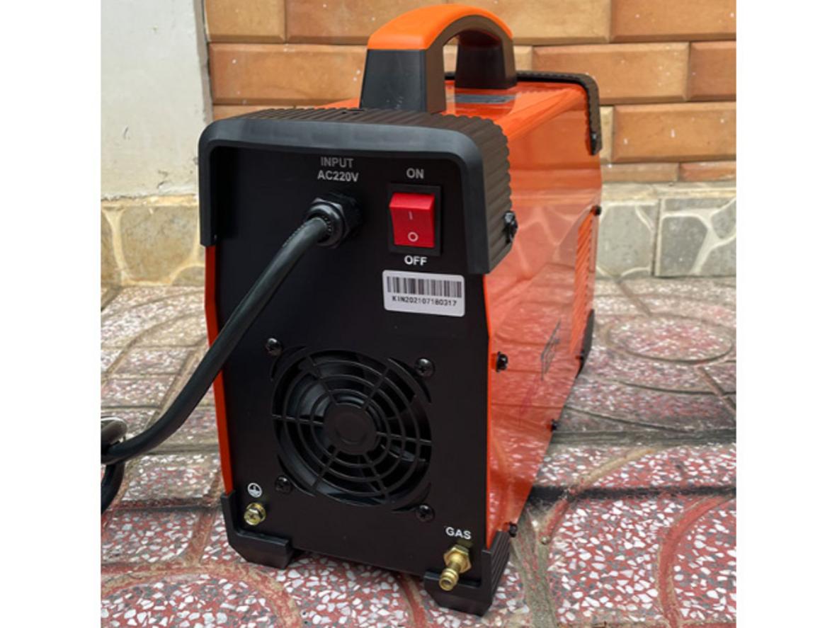 3 chức năng TIG/Que/Tẩy sạch giúp máy đảm nhiệm nhiều công việc trên cùng một thiết bị.