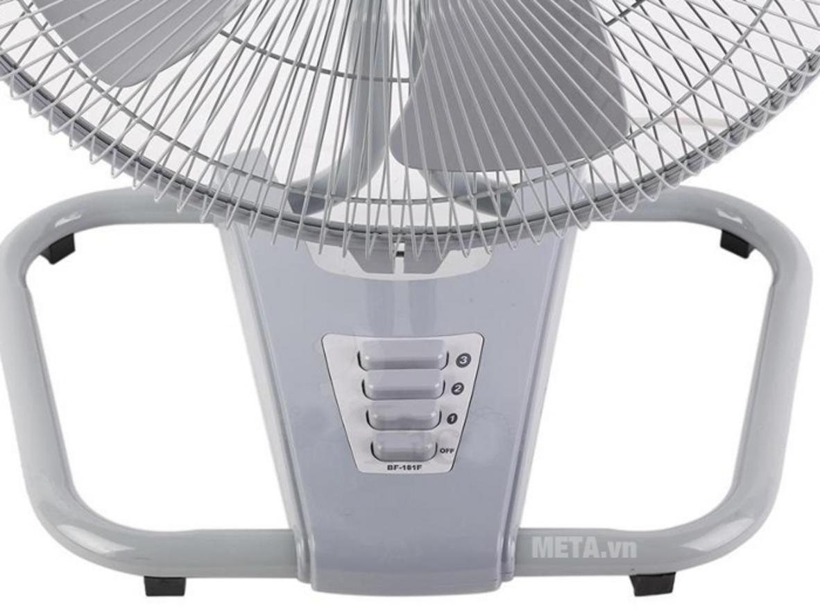Thiết kế chân quỳ thấp giúp quạt vững và tiết kiệm diện tích.