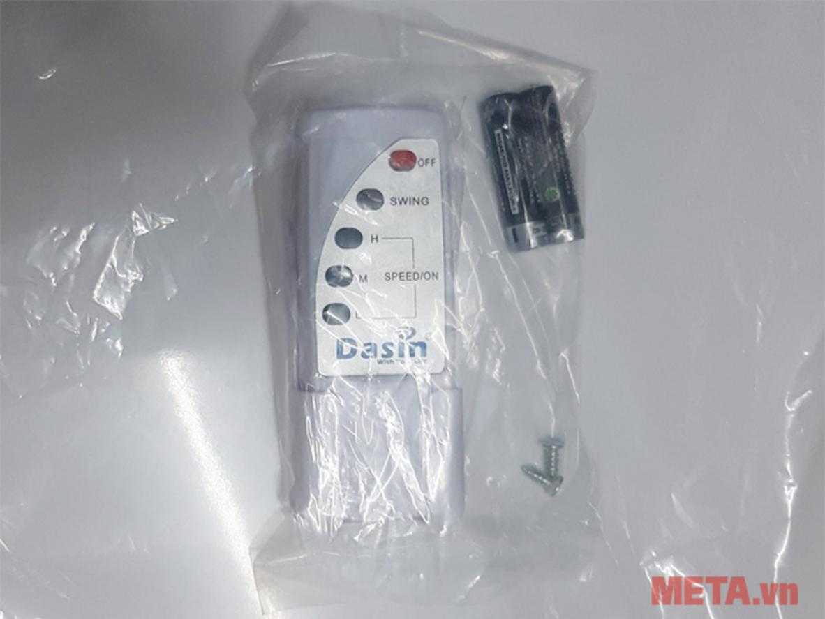 Remote giúp điều chỉnh 3 tốc độ gió nhanh và tiện.