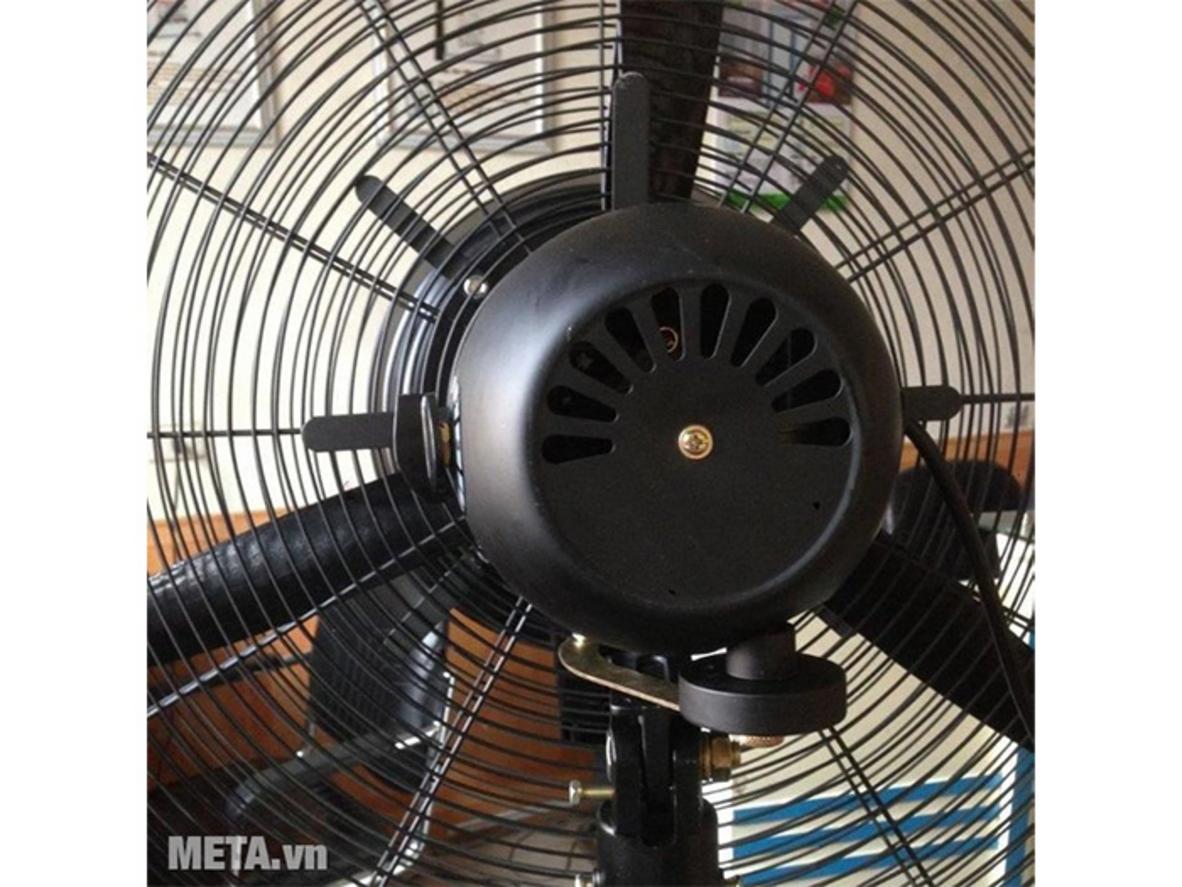 Lưu lượng gió 145 m3/phút giúp phủ mát nhanh.