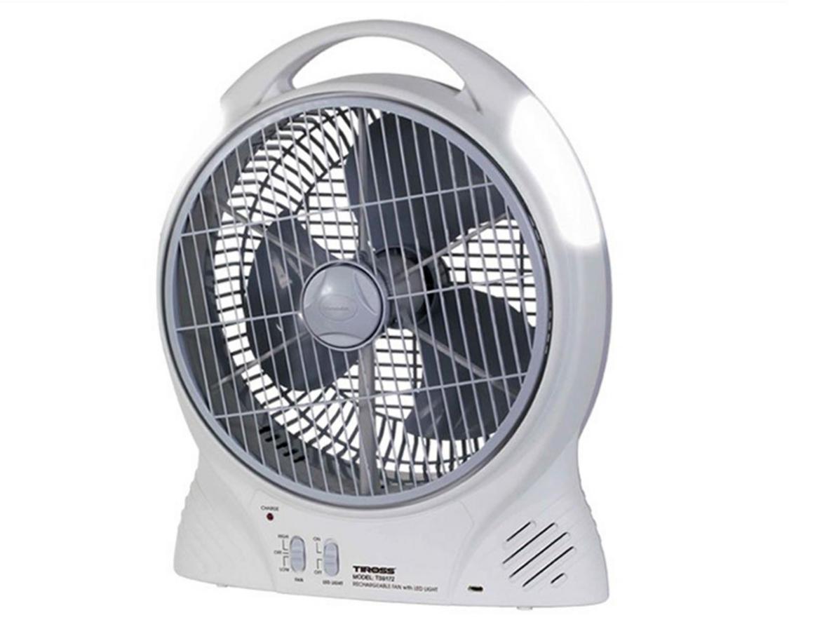 Quạt sạc điện Tiross TS9172 gọn nhẹ, có đèn LED và sạc USB tiện lợi.