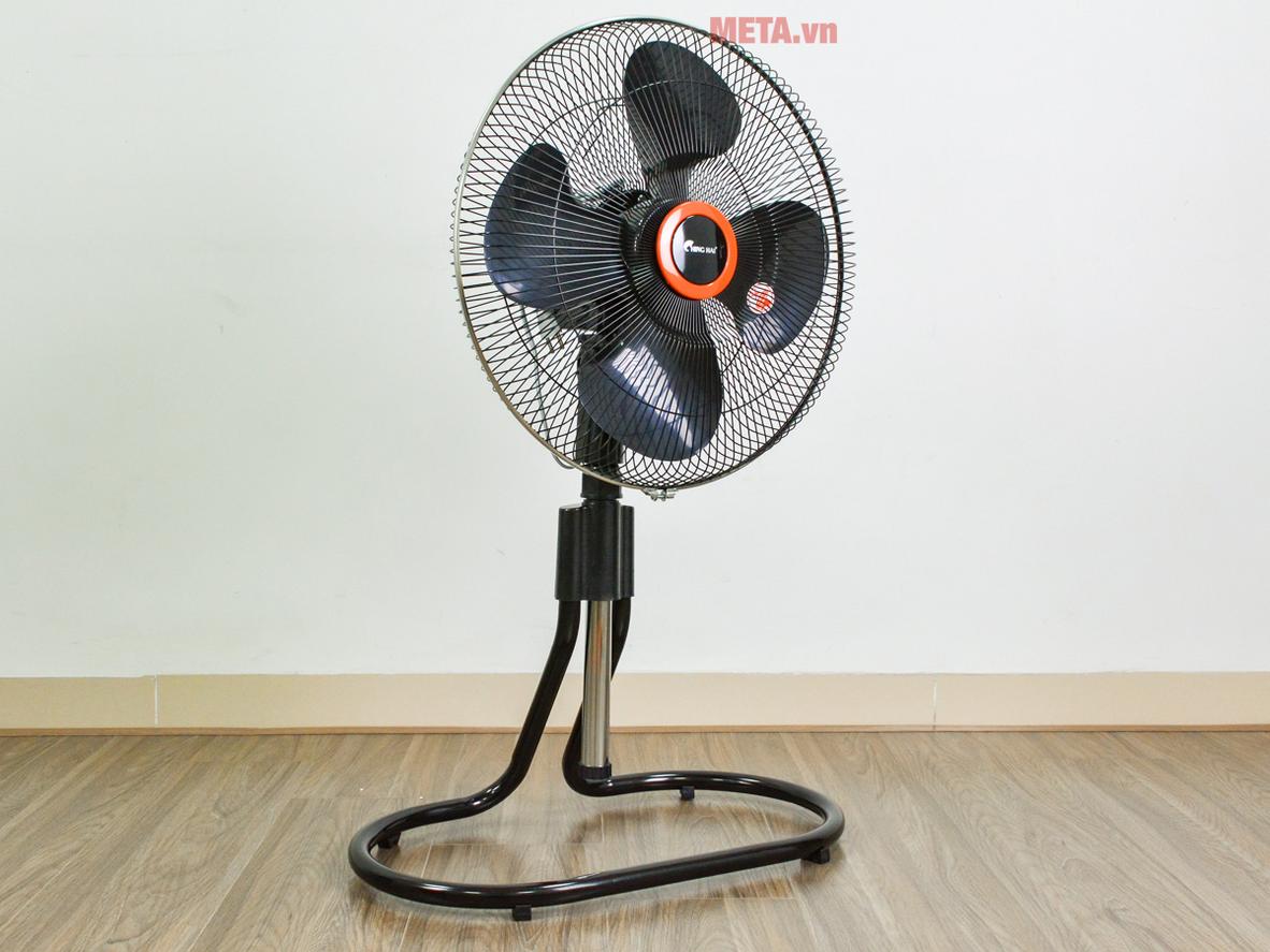 Chiều cao linh hoạt giúp FF2318 dễ canh đúng tầm gió sử dụng.