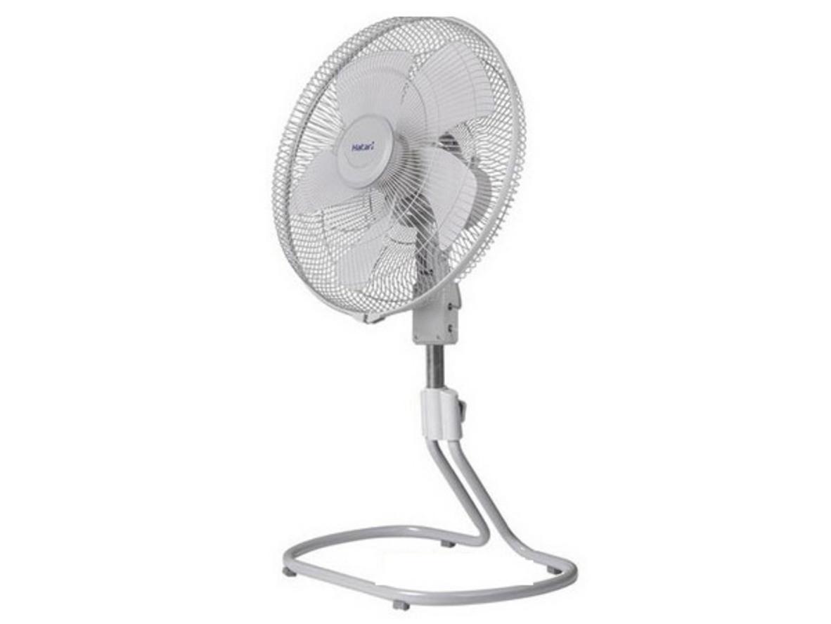Hatari IS22M1 tạo gió mạnh, phù hợp không gian rộng.