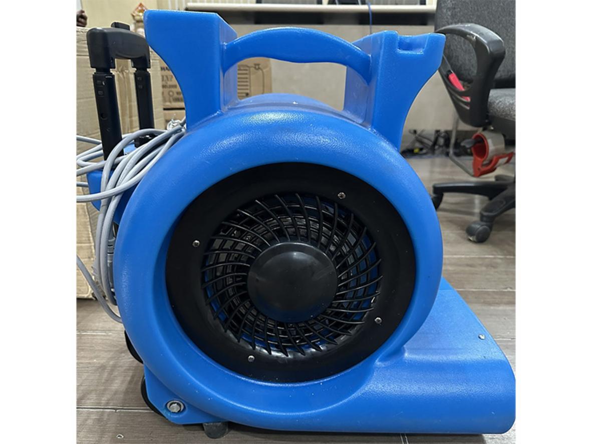 3 tốc độ thổi giúp điều chỉnh luồng gió theo từng nhu cầu sử dụng.