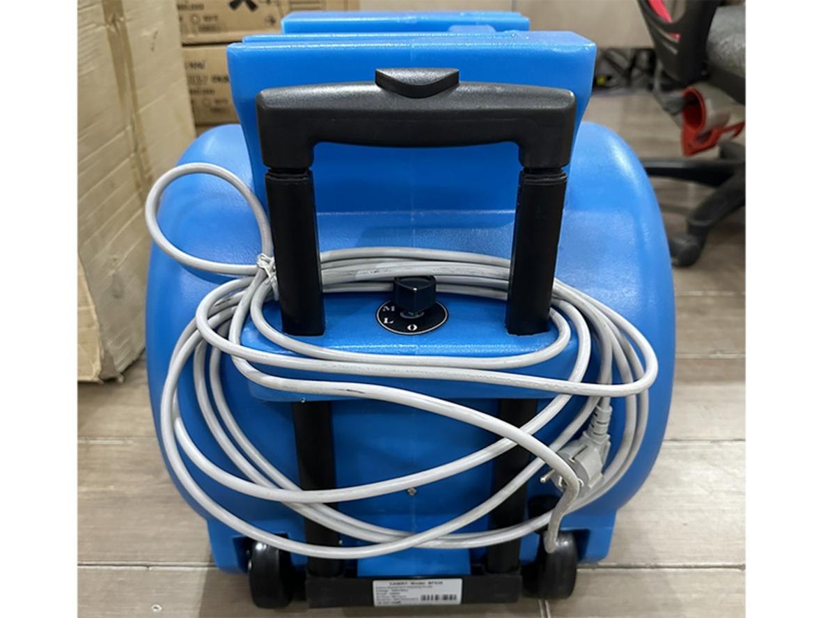 Thiết kế hình con sò và 3 tốc độ thổi giúp BF535 làm khô nhanh, điều hướng gió hiệu quả.