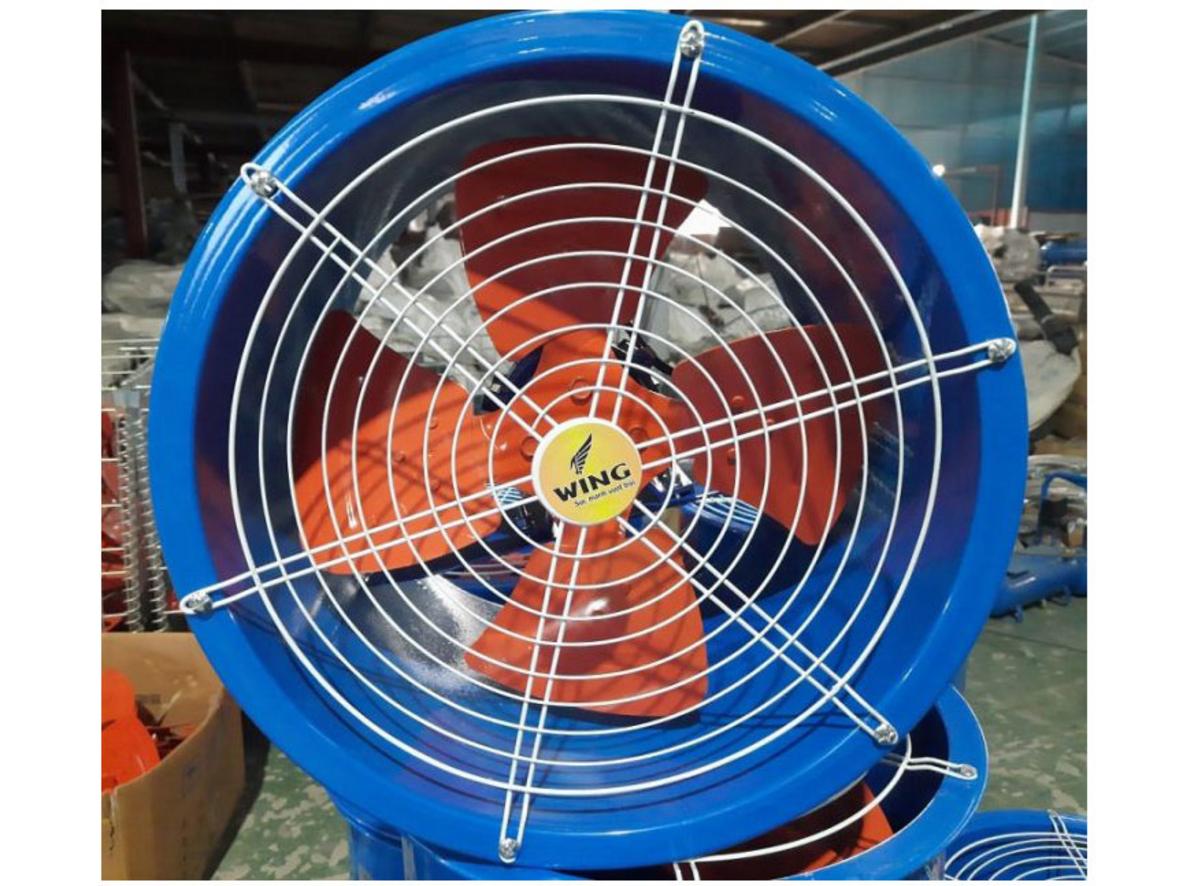 Wing TM 400-4 phù hợp cho nhà xưởng, kho hàng và khu vực cần trao đổi không khí nhanh.