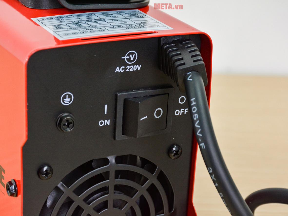 Dải dòng 20A–200A giúp máy đáp ứng nhiều kiểu hàn phổ thông.