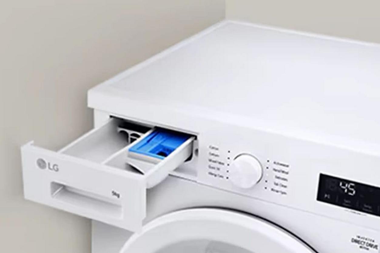 Steam™ hỗ trợ giảm nhăn và chăm sóc quần áo tốt hơn.