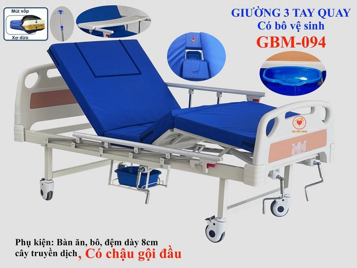 Cơ cấu 3 tay quay giúp điều chỉnh tư thế và vệ sinh ngay tại giường.