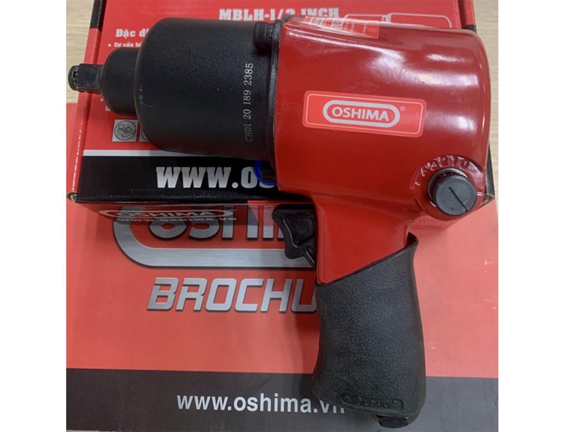 Thân máy 185mm gọn, dễ thao tác trong không gian hẹp.