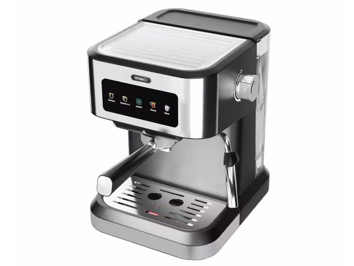 Bình nước 1,5 lít giúp pha liên tiếp nhiều ly mà không phải châm nước thường xuyên.