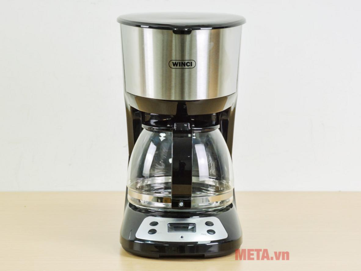 Dung tích 1.25 lít giúp pha nhiều ly trong một lần.