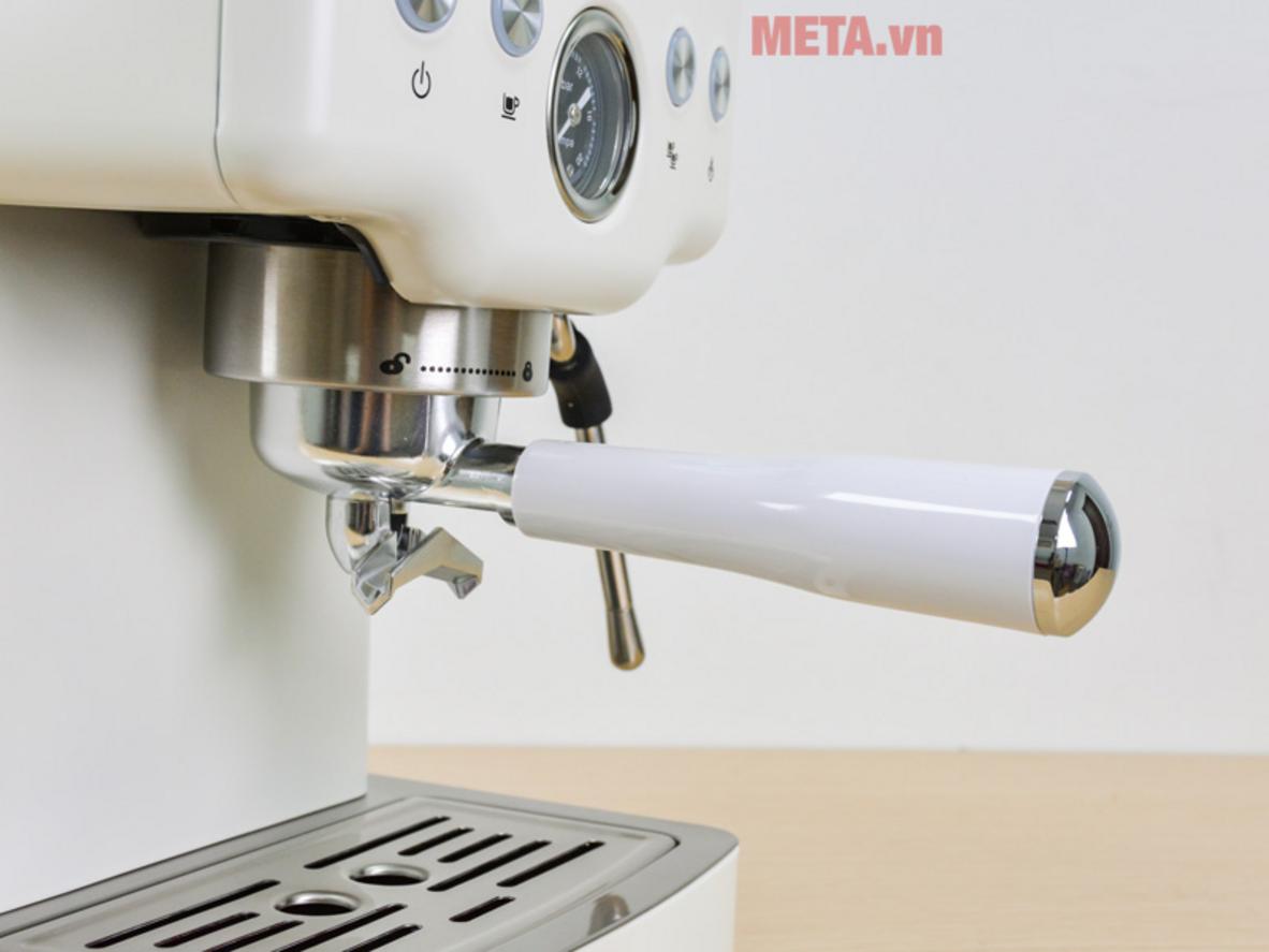 Áp suất 20 Bar hỗ trợ espresso đậm vị và crema đẹp hơn.