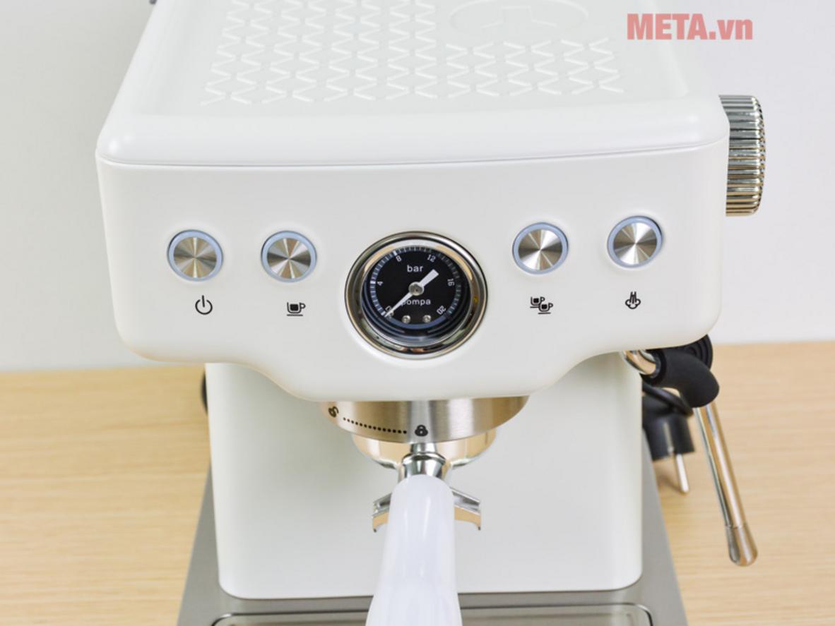 Tay cầm 51mm giúp thao tác pha espresso gọn và dễ làm quen.