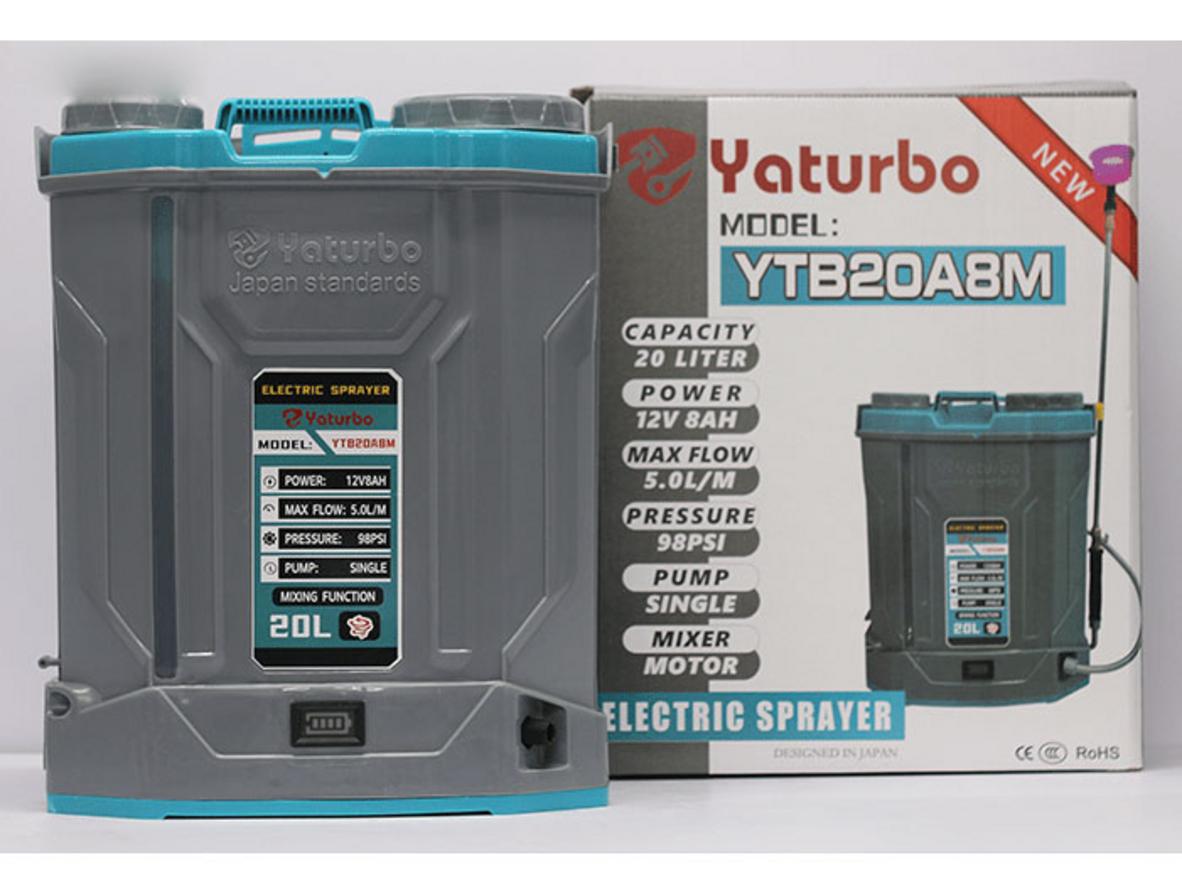 Motor đảo thuốc giúp dung dịch luôn đồng nhất, giảm tắc béc hiệu quả.