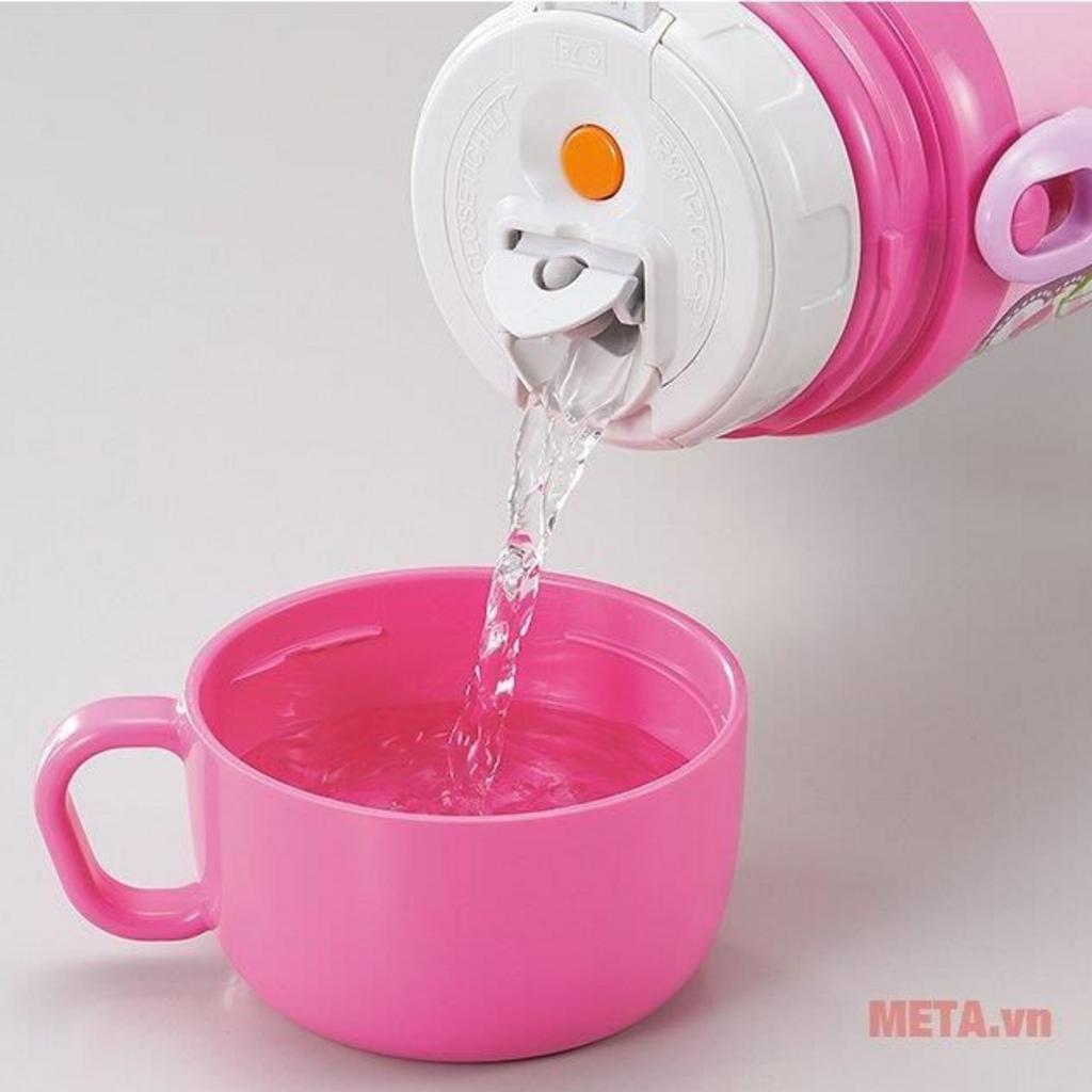 Dễ vệ sinh, phù hợp dùng hằng ngày cho bé