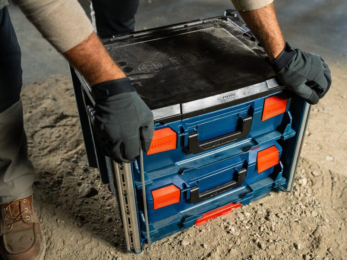 2 ngăn của Bosch L-BOXX Contractor Rack 2 giúp gom 2 hộp L-BOXX thành một cụm gọn.