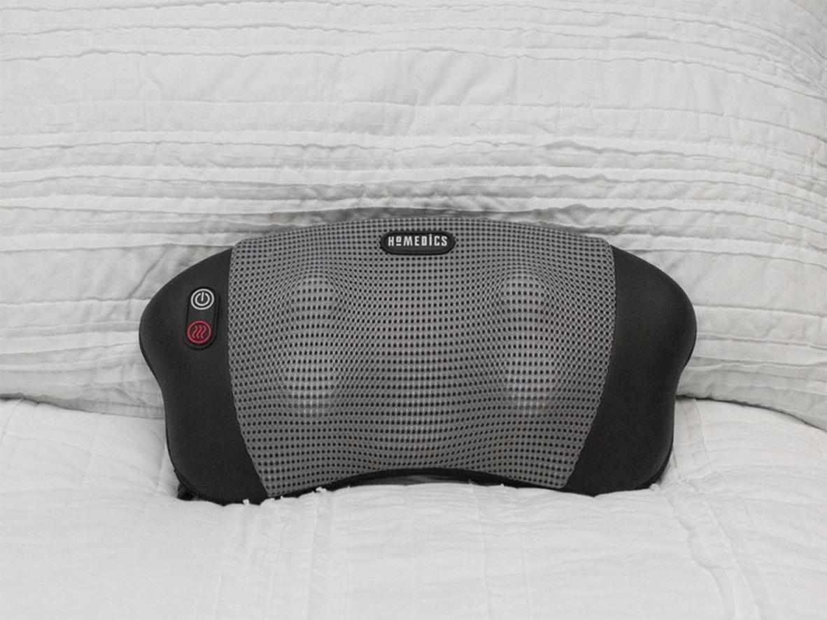 4 bi lăn Shiatsu kết hợp nhiệt hồng ngoại hỗ trợ thư giãn sâu vùng cổ vai gáy.