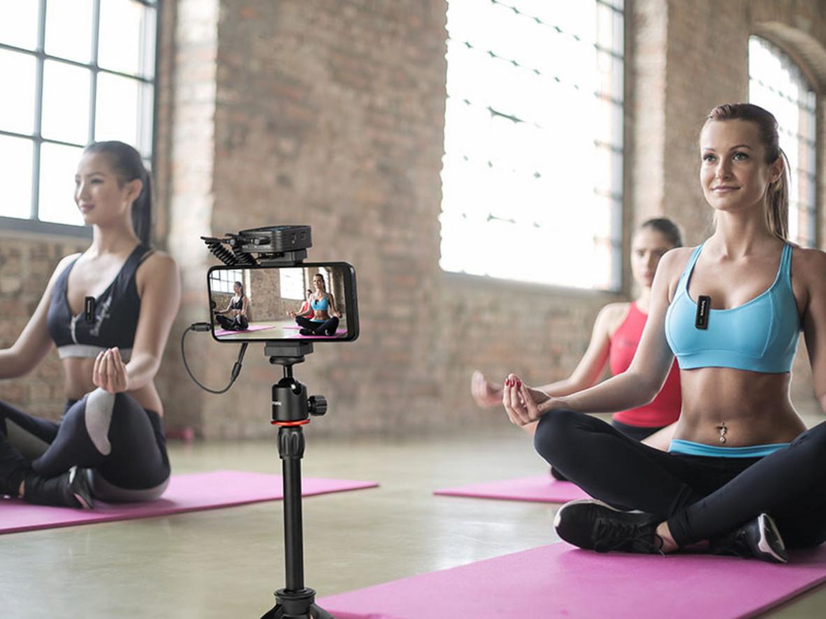 Cấu hình 4TXS + 4RX phù hợp cho livestream và phỏng vấn 4 người.