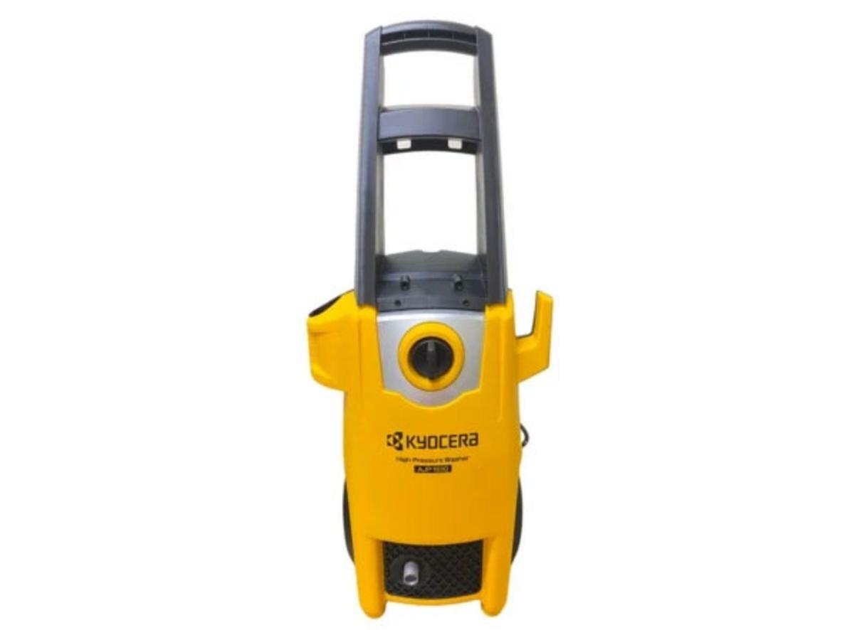 Thông số 1.800W và 140 bar của Kyocera AJP-1610 cho khả năng làm sạch mạnh tại nhà.