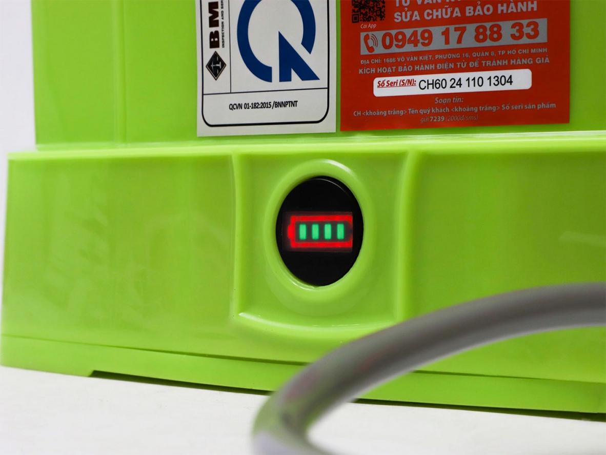 Áp suất 0.15 - 0.69 MPa và lưu lượng 4 lít/phút giúp phun đều, nhanh.