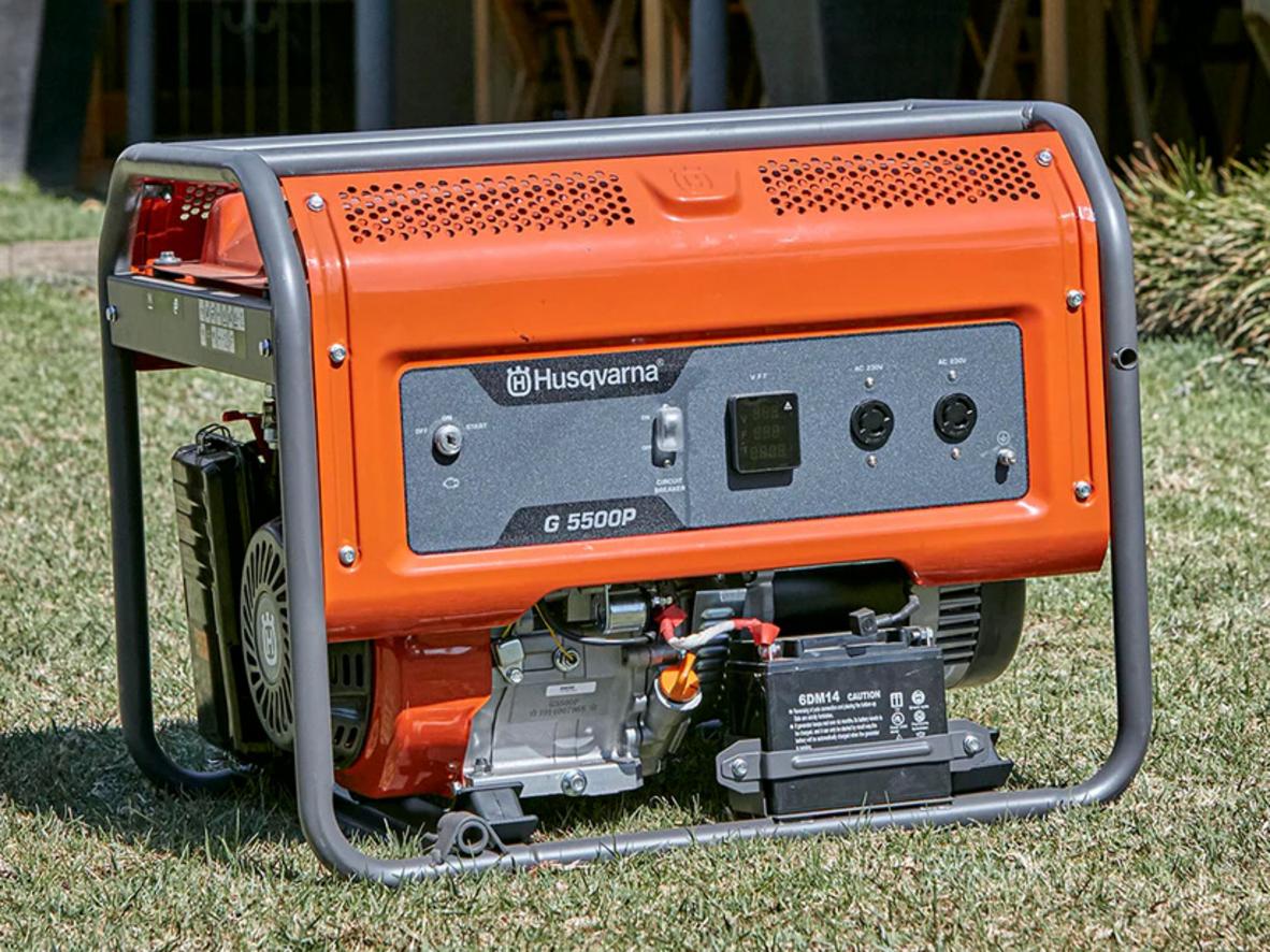 AVR giúp điện áp đầu ra ổn định hơn, phù hợp cho thiết bị 1 pha nhạy cảm.