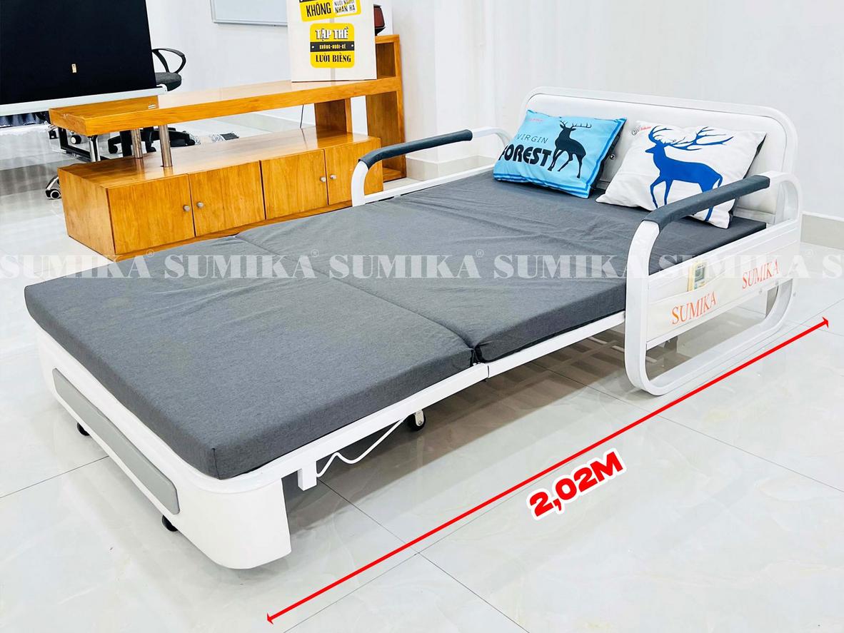 Bánh xe di chuyển giúp Sumika SKB120 dễ dàng thay đổi vị trí khi cần.