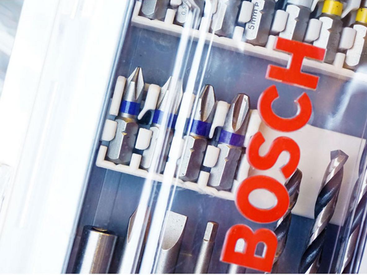 Bộ 20 món Bosch 2608522422 đáp ứng nhu cầu khoan và bắt vít hằng ngày.