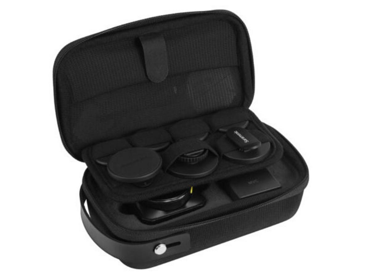 Saramonic Blink Me B2 nổi bật với màn hình cảm ứng LCD trên TX và RX, phù hợp quay vlog, livestream và phỏng vấn.