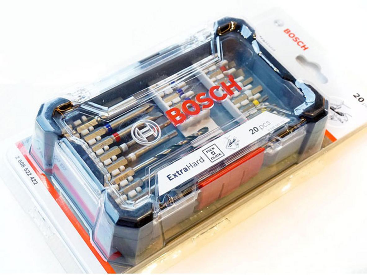Các đầu vít 25mm, Power Bits 65mm và 3 mũi khoan HSS PointTeQ trong bộ Bosch 2608522422.