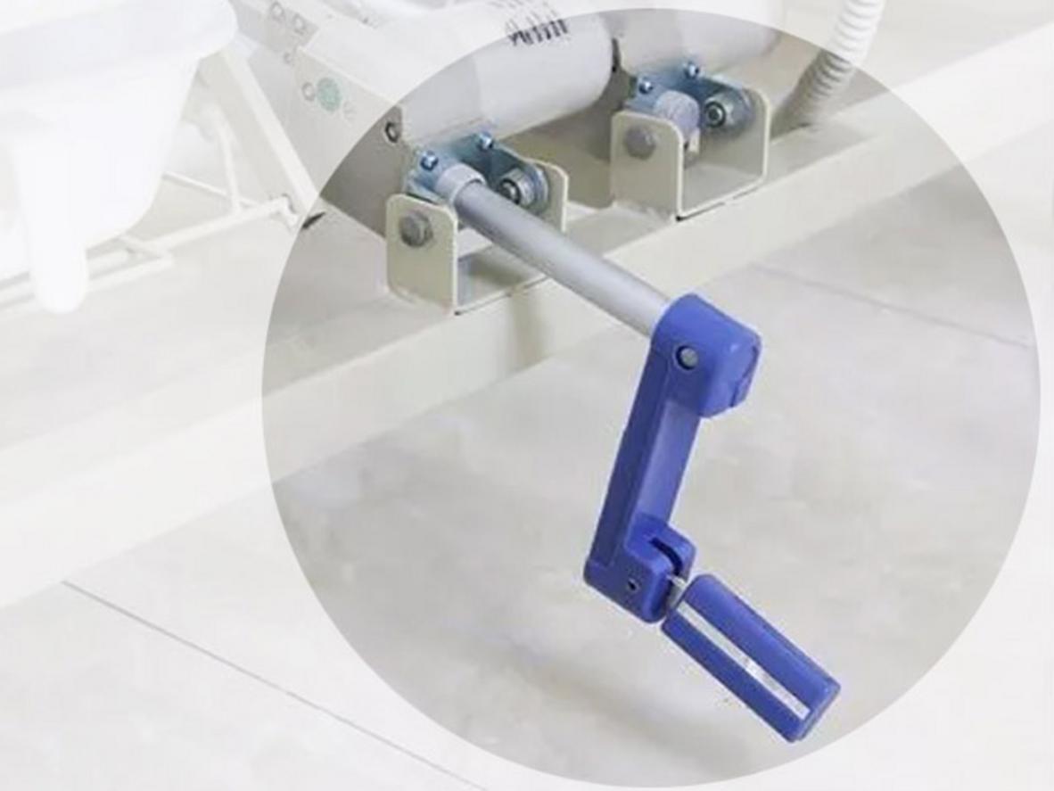 Bô vệ sinh và chậu gội đầu tại giường giúp chăm sóc người bệnh thuận tiện hơn mỗi ngày.