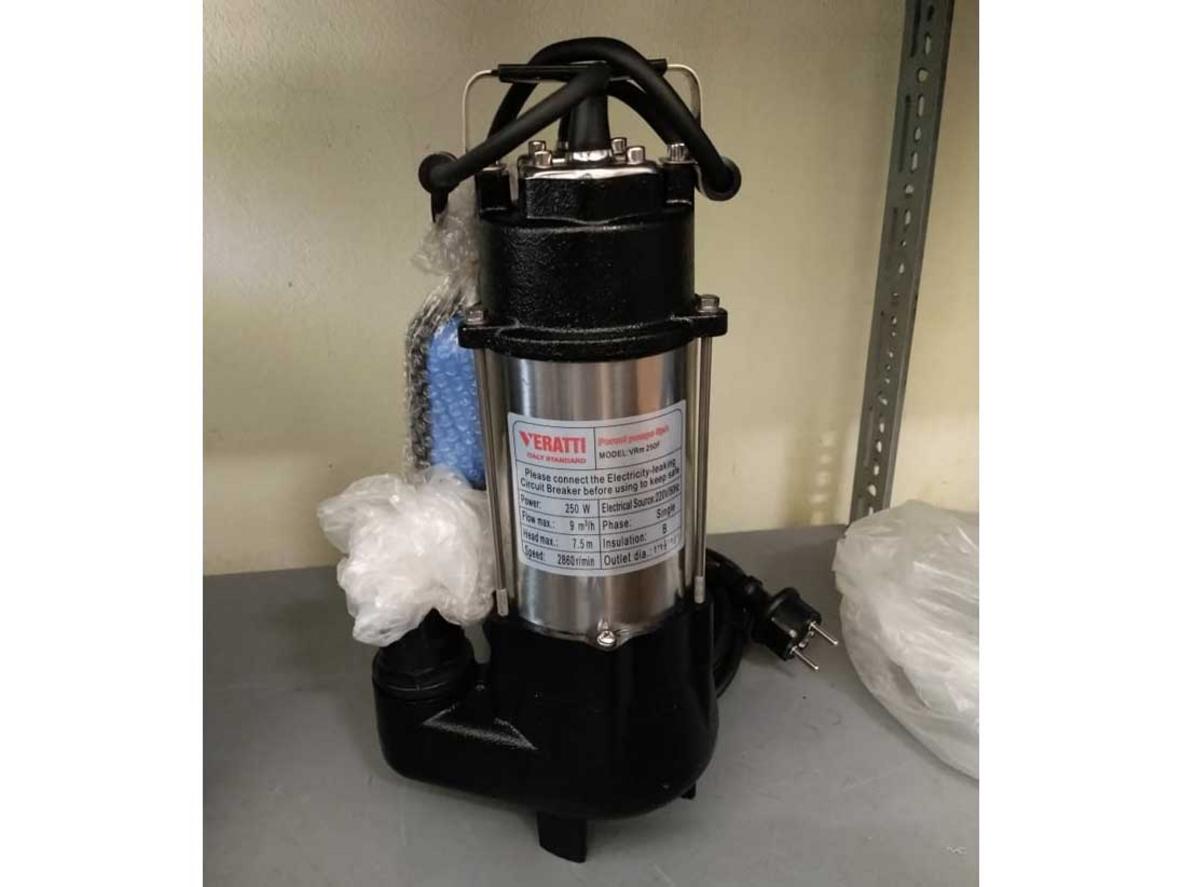 Cấu tạo bền bỉ của bơm chìm nước thải Veratti VRm250F 250W.
