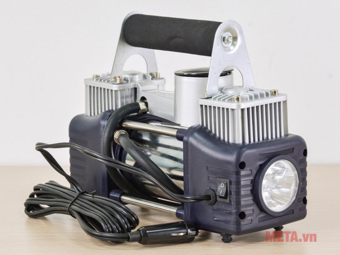 Makute MAC1202 là máy bơm lốp 12V 2 xi lanh nhỏ gọn, phù hợp để để trong cốp xe.
