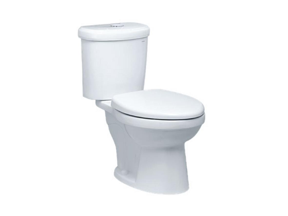 Bồn cầu 2 khối Caesar CD1338 phù hợp phòng tắm tiêu chuẩn, xả mạnh và tiết kiệm nước.
