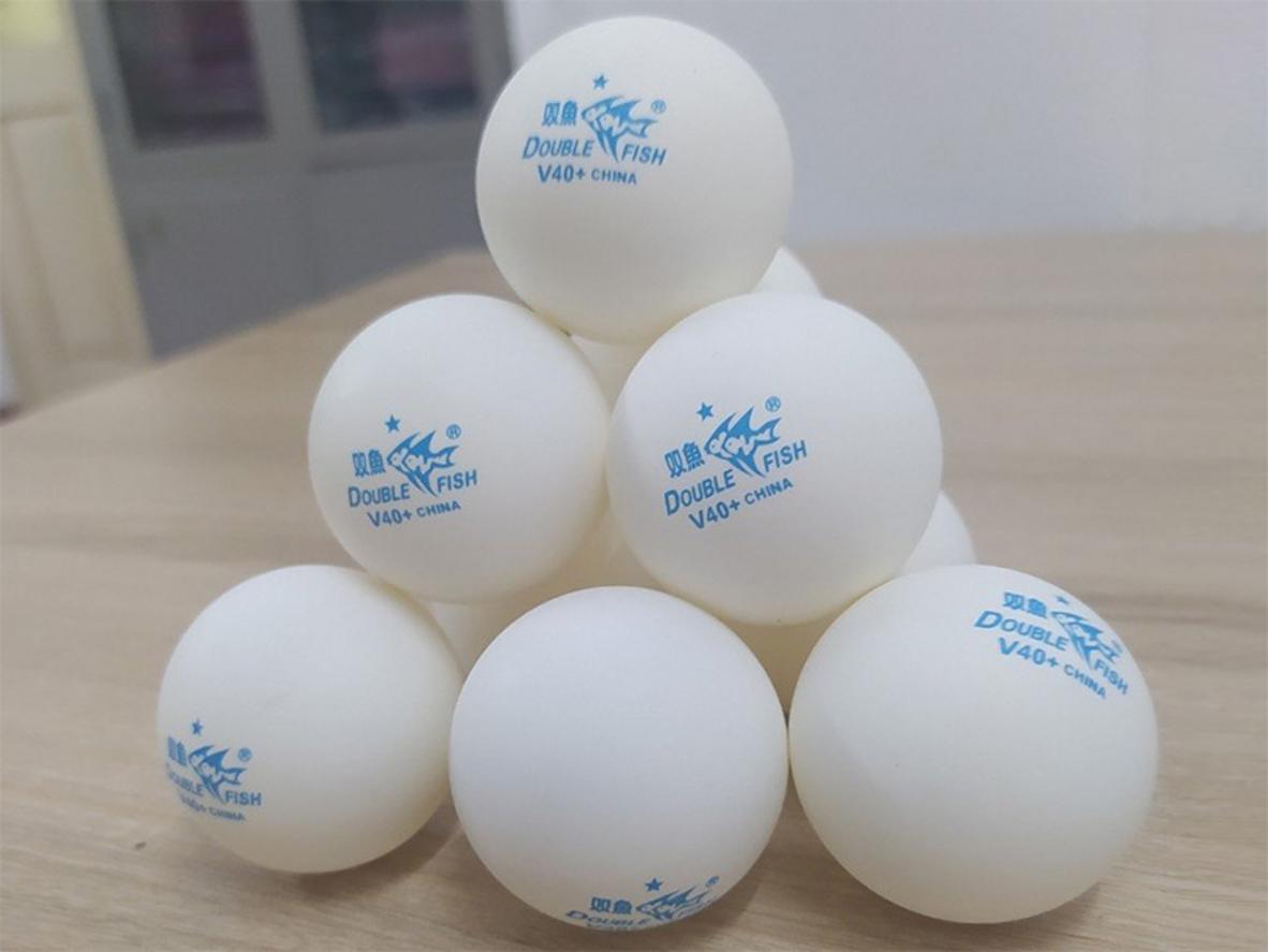 Thông số 40mm - 40,7mm, 2,5g và độ nảy 235 của bóng bàn Double Fish V40+ 1 sao.