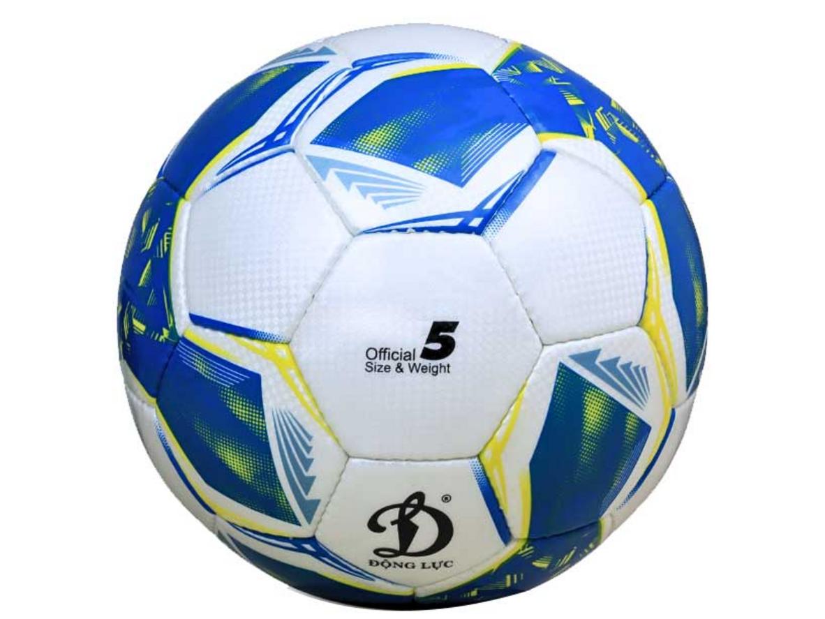 Bóng đá FIFA Basic UHV 2.153 Terra size 5 với bề mặt da PU bền và dễ kiểm soát.