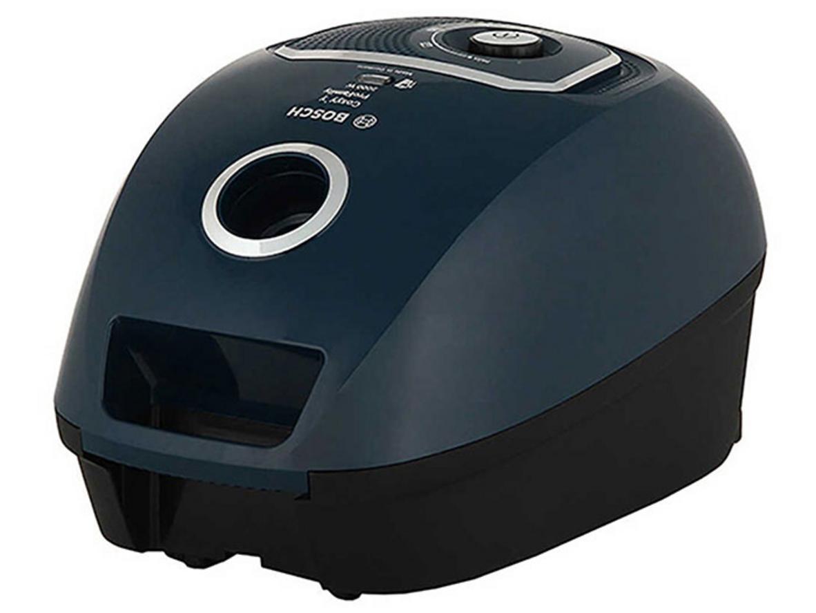 Dây 10 m và 4 bánh xe giúp Bosch BGLS42035 di chuyển linh hoạt trong căn hộ.