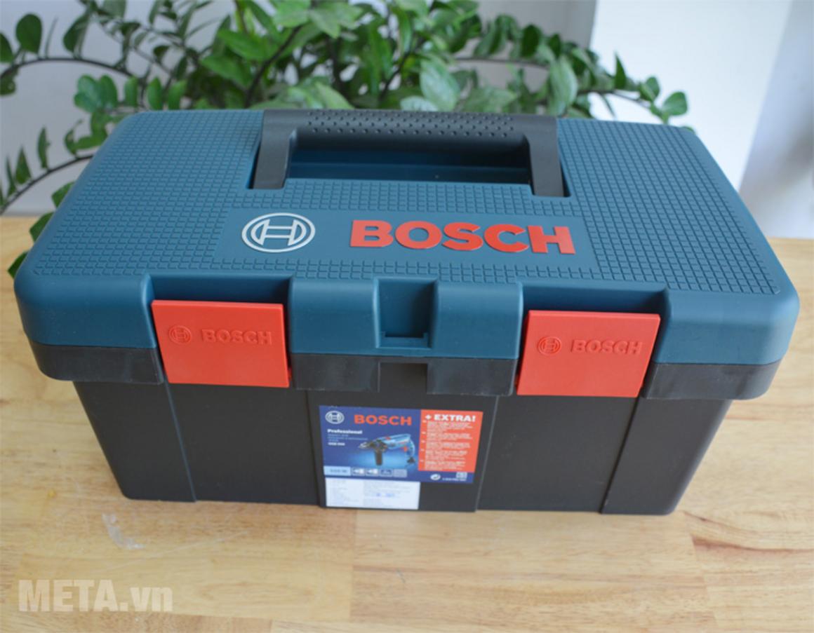Hai dải tốc độ giúp Bosch GSB 550 linh hoạt hơn khi khoan nhiều vật liệu.